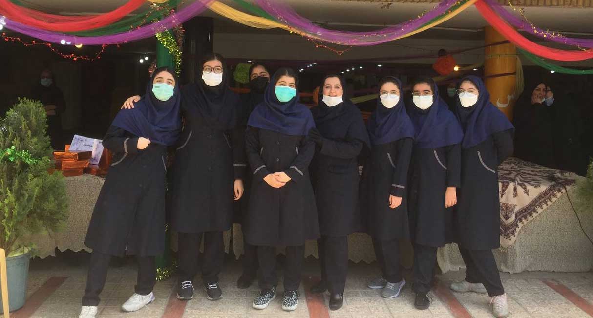 مراسم تقدیر از دانش آموزان برتر در زمینه های آموزشی، فرهنگی، پژوهشی و المپیاد در مسابقات و جشنواره های دانش آموزی