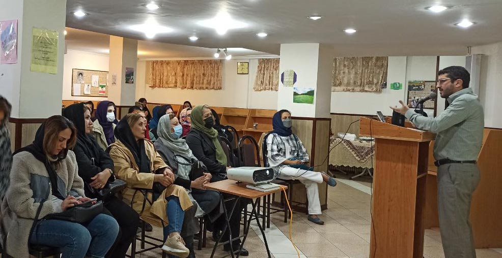 جلسه آموزشی پایه دهم و یازدهم و انتخابات انجمن اولیا و مربیان